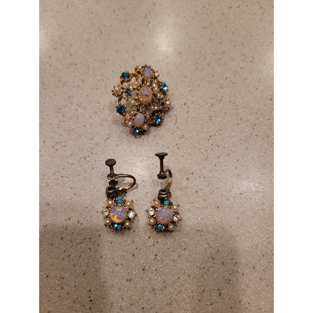Vintage Faux Opal Blue Rhinestone Pearl Brooch and Screw Back Earrings Set Gold